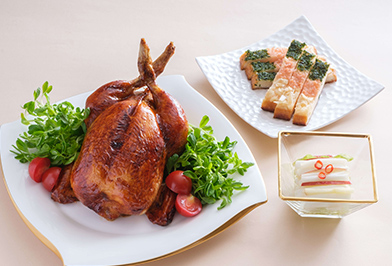 中華ローストチキン、白菜とリンゴの甘酢漬け、ほか