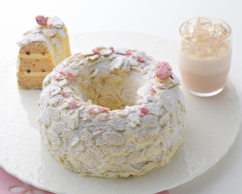 ケーキ：桜のフランクフルタークランツ＆桜色のあんプリン