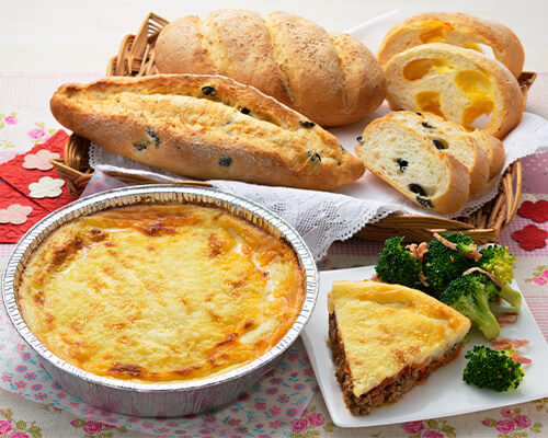 パン：オリーブフランス＆チーズフランス/アッシェパルマンティエ/ブロッコリーのアヒージョ風