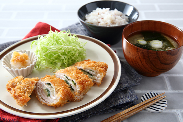 ミルフィーユカツ＆十六雑穀米入りご飯＆みそ汁