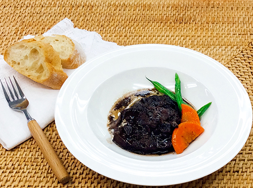 牛肉の赤ワイン煮