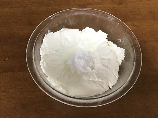 水切りヨーグルトのフルーツサンド