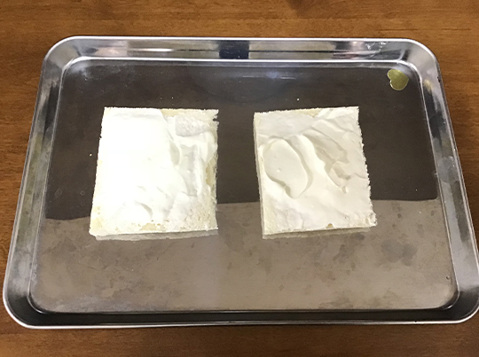 水切りヨーグルトのフルーツサンド